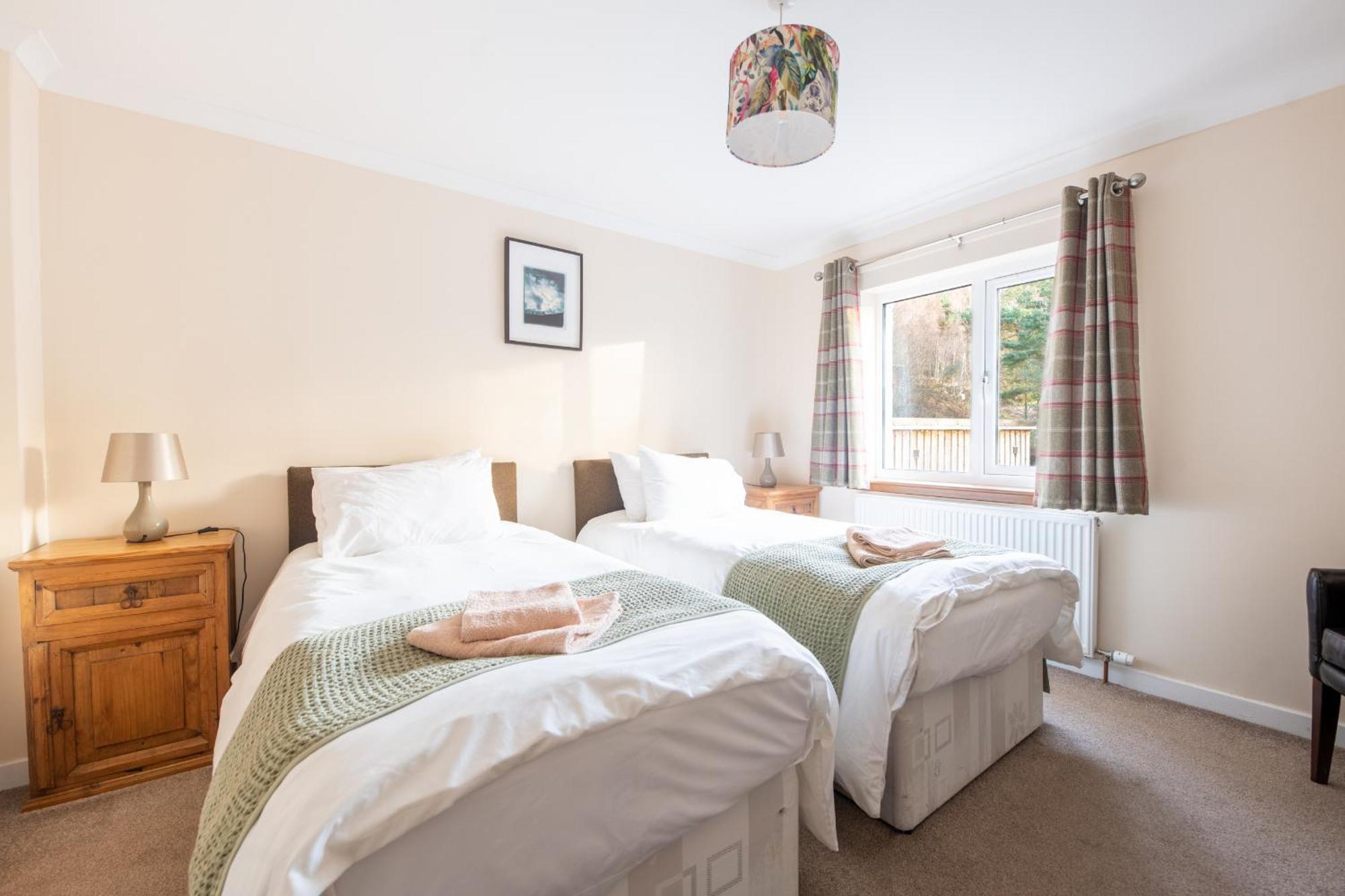Silverbridge Lodge Garve Bagian luar foto
